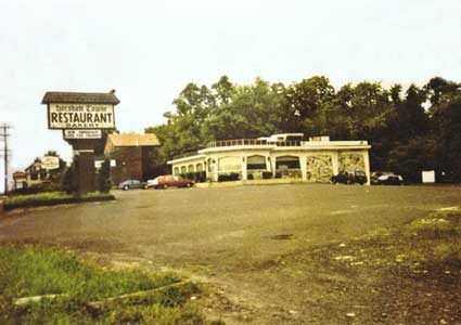 The Horsham Towne Diner, the same building under its second name